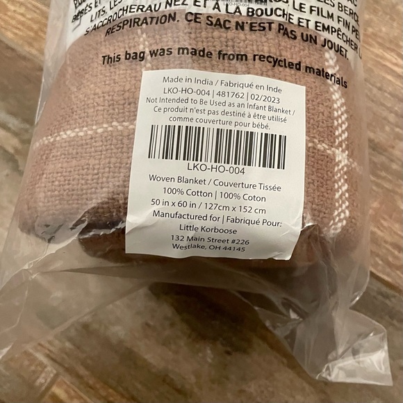 Woven Throw Blanket 60x50 - Picture 4 of 8